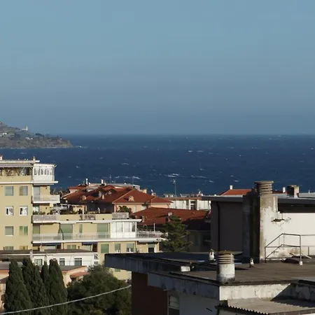 Bilocale Con Vista Διαμέρισμα *